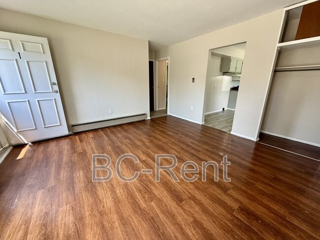 Building Photo - 124 Edgewood Cir