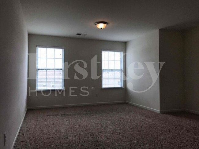 Building Photo - 3283 Grandview Club Rd