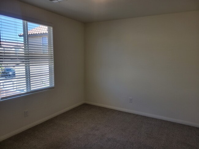 Building Photo - Beautiful 4-bedroom home!