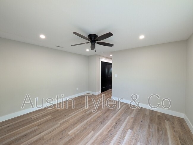 Building Photo - 2992 Smith St