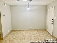Building Photo - 4949 Hamilton Wolfe