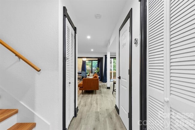 Building Photo - 25033 Molokai Dr