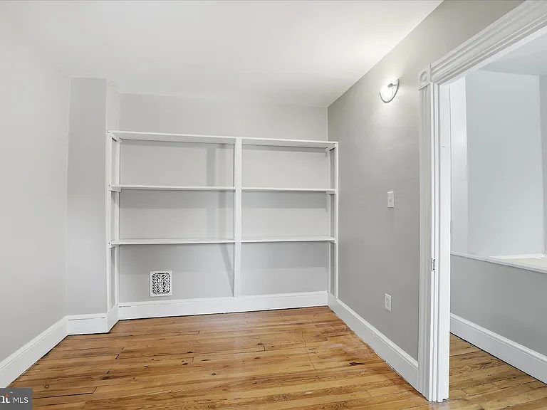 Building Photo - 529 W Frederick St