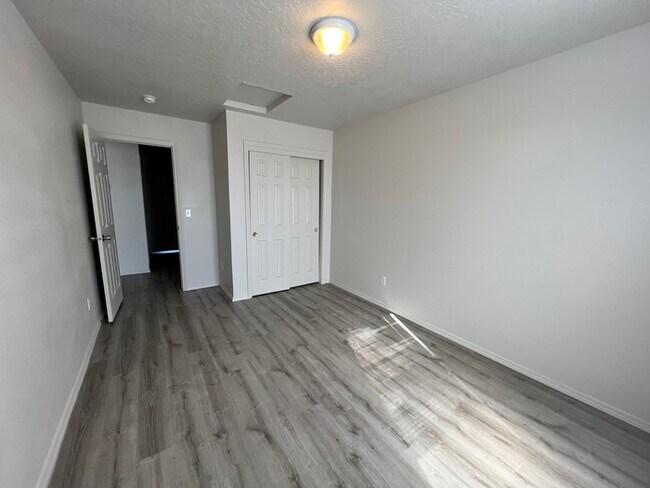 Building Photo - Newley Updated 3bed 2bath In West Nampa
