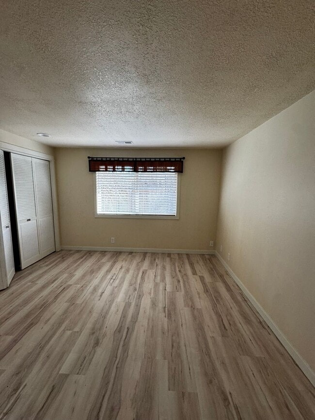 Building Photo - Charming 3 Bedroom Home with Beautiful Backyard & RV Parking