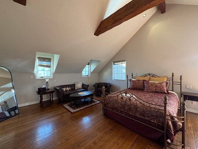 Building Photo - 12315 Marine St