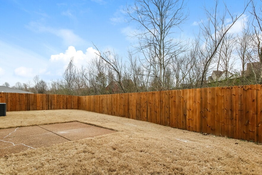 Building Photo - 9965 Branley Oak Dr