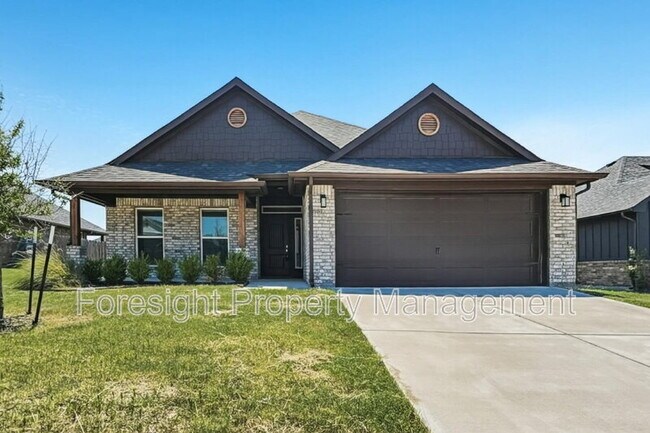 Building Photo - 2816 Orchid Dr