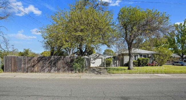 Building Photo - 3582 63rd St