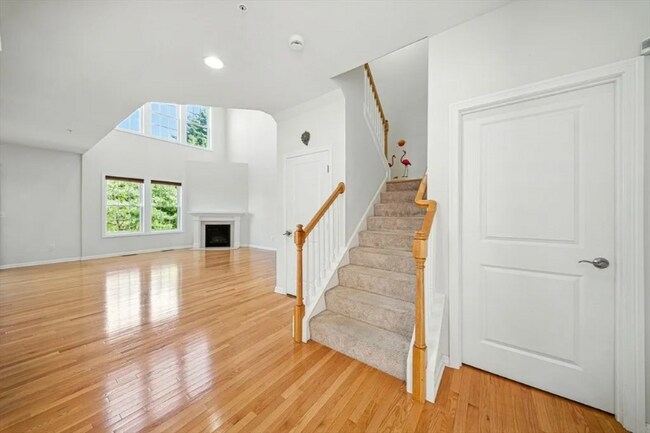 Building Photo - 5 Frostpane Ln