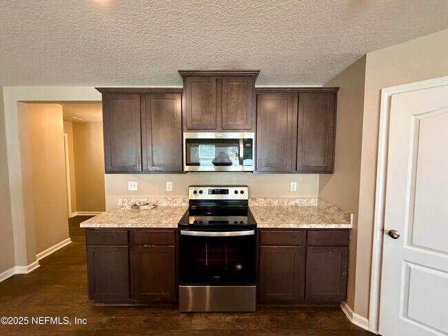 Building Photo - 3583 Sunfish Dr