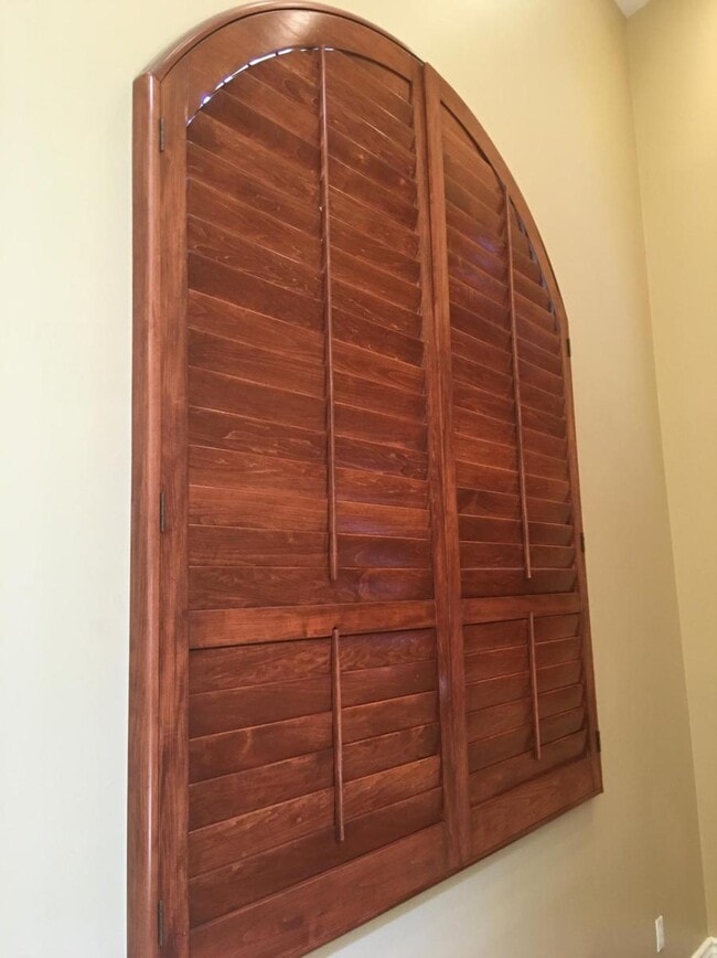 Building Photo - 2022 Plant Ave