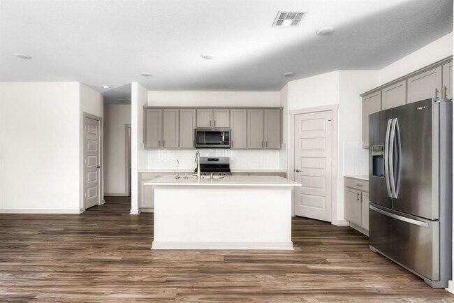 Building Photo - 7409 Peggie Nell Dr