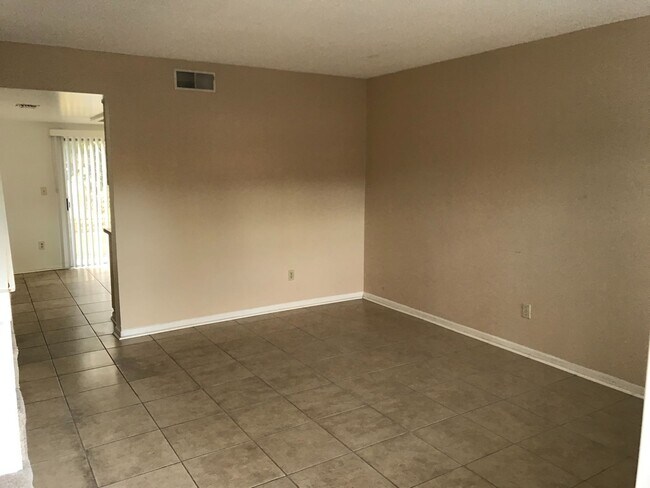 Building Photo - 3546 Khayyam Ave
