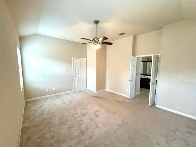 Building Photo - Modern Home with Fenced Backyard, Community Pool & Playground!