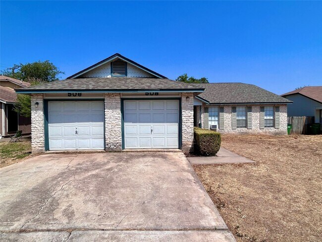 Building Photo - 506 Willowbend Cove