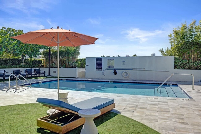 Building Photo - 1220 17th St