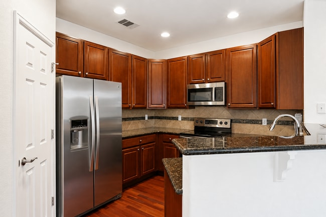 Building Photo - Westminster Townhouse Near Trails, Standley Lake & Denver
