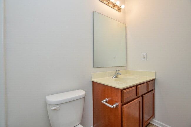 Building Photo - Modern Comfort, Flexible Living, Tailored ...