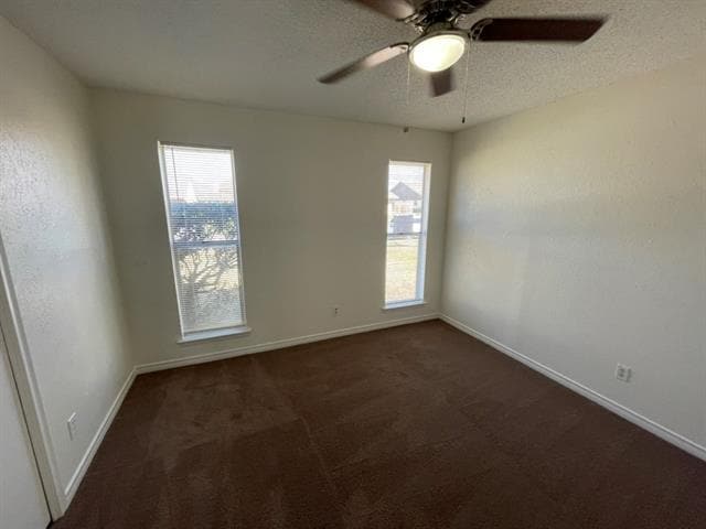 Building Photo - 2010 Santa Anna Dr