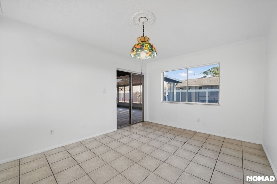 Building Photo - 885 Little Bend Rd