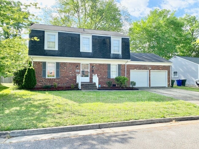 Primary Photo - 224 Saddler Dr