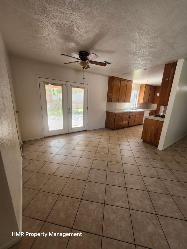 Building Photo - Beautiful House Norco