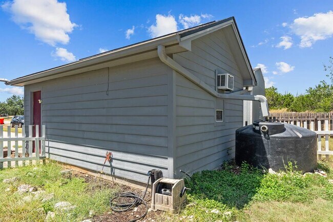 Building Photo - 289 Heatherwood Dr