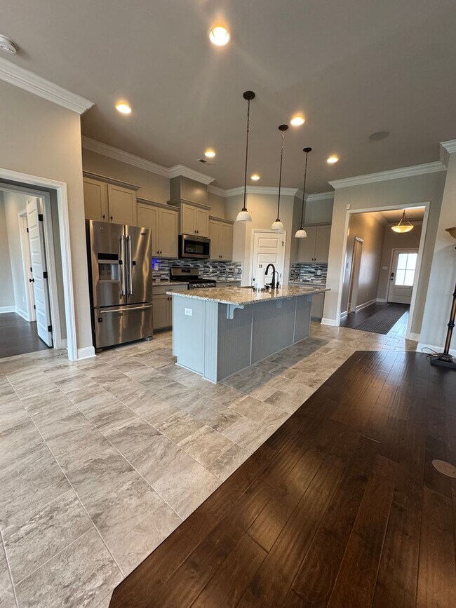 Building Photo - 234 Pumprock Dr