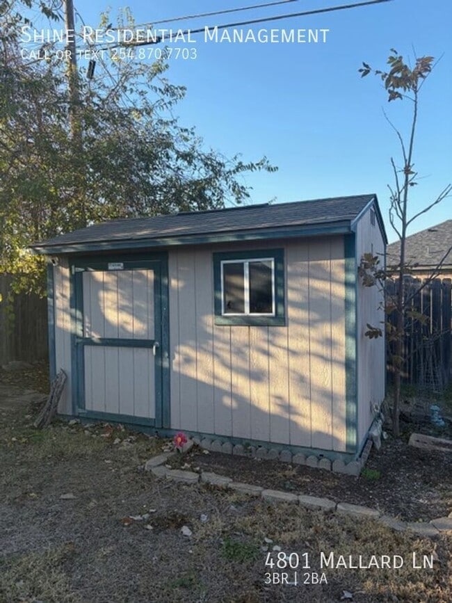 Building Photo - 4801 Mallard Ln