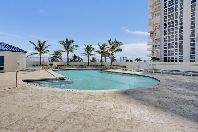 Building Photo - 1360 S Ocean Blvd