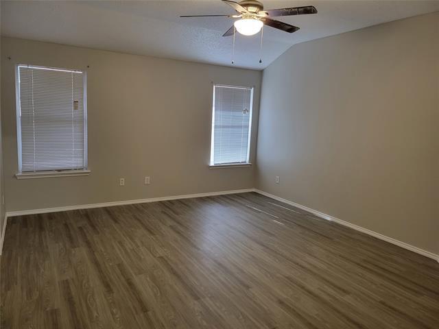 Building Photo - 709 Duke Dr