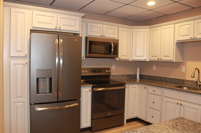 Building Photo - 255 Rte 80