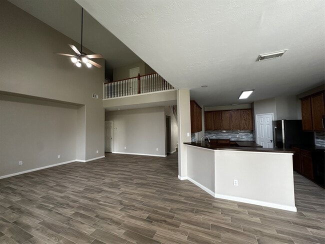 Building Photo - 18515 Skippers Helm