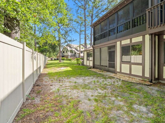 Building Photo - 751 Greenwood Manor Cir