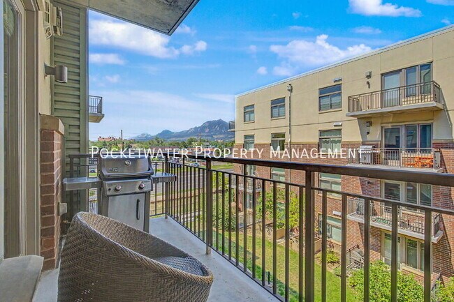 Building Photo - 3601 Arapahoe Ave