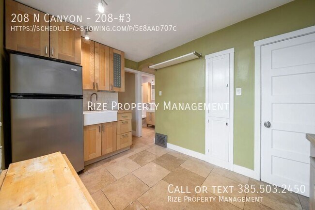 Building Photo - 208 N Canyon-208-#3