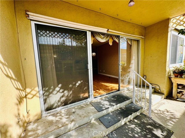 Building Photo - 6225 Coldwater Canyon Ave