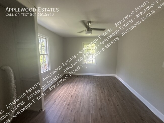 Building Photo - 114 Brookside Rd