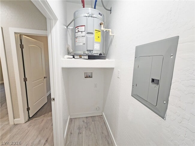 Building Photo - 1121 Sixshooter Ave