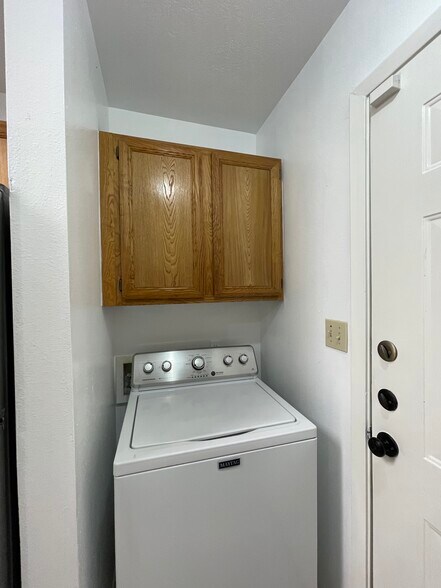 Building Photo - 1205 Vinyard Ct