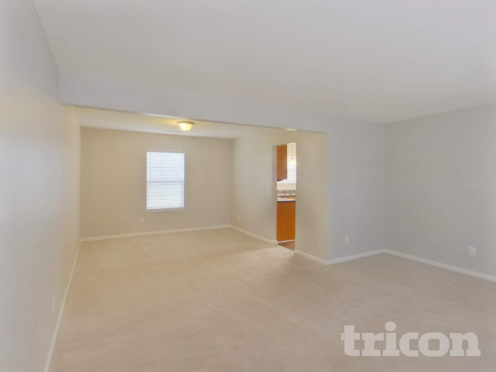 Building Photo - 732 Elderberry Ln