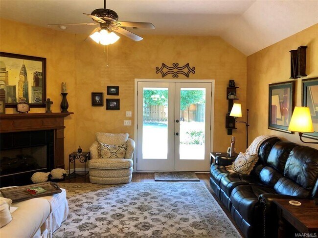 Building Photo - 9225 Harrington Cir