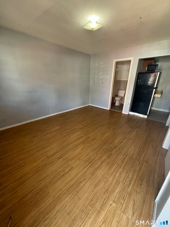 Building Photo - 89-91-91 Jetland Pl