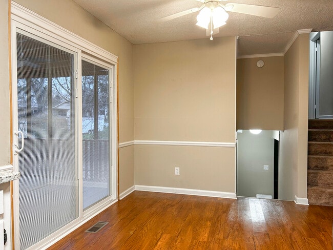 Building Photo - 675 Northview Dr NW