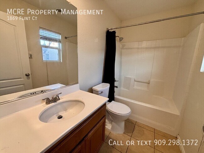 Building Photo - 1869 Flint Ct