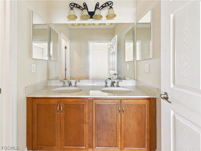 Building Photo - 19721 Tesoro Way