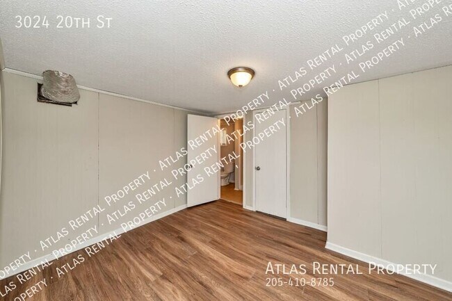 Building Photo - 3024 20th St