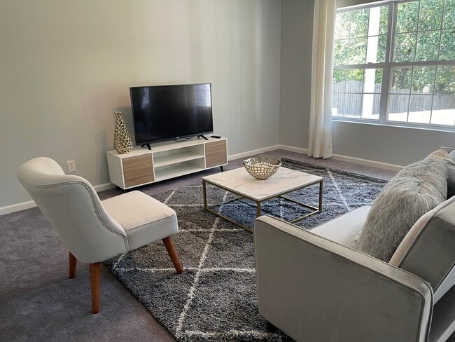 Building Photo - 1217 Dreamview Ln