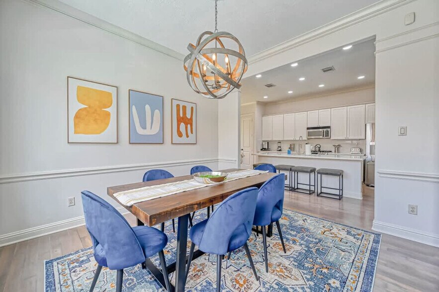 Building Photo - 1352 Dorothy St